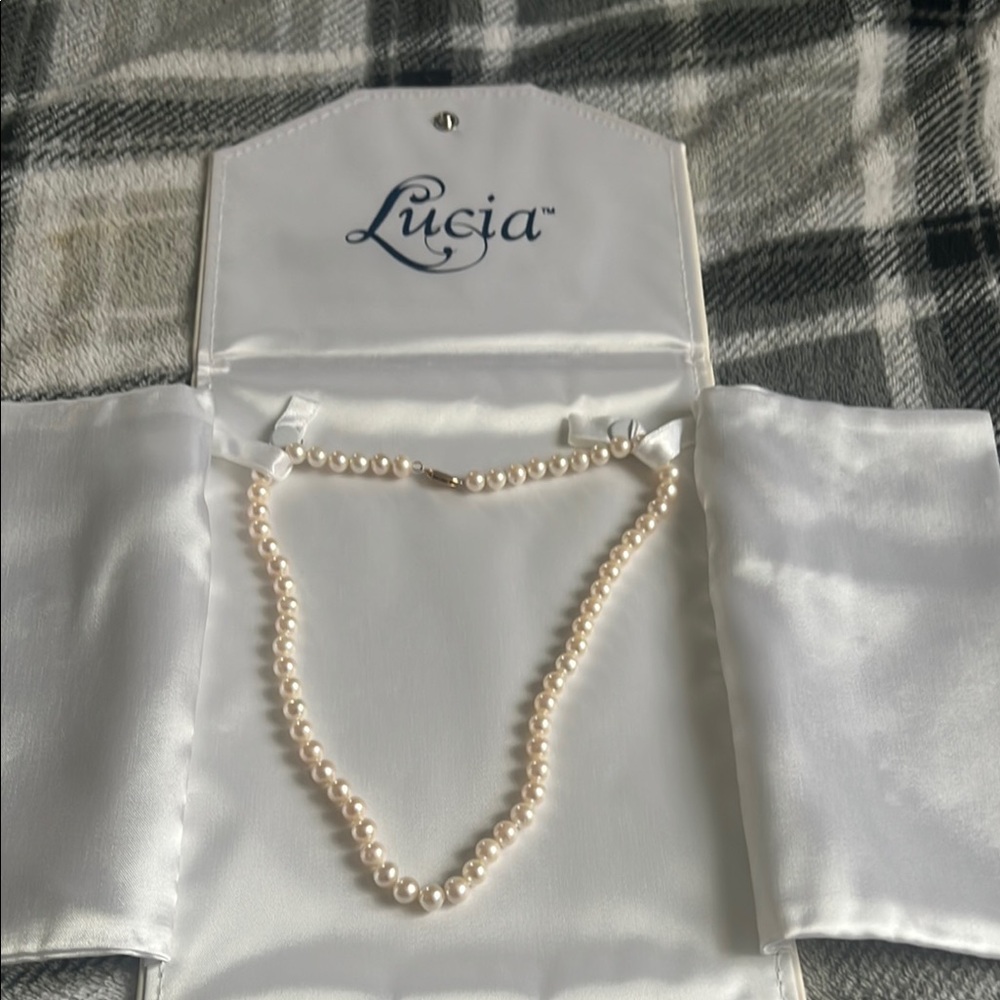 Cream Pearl Necklace Classic Jewelry
